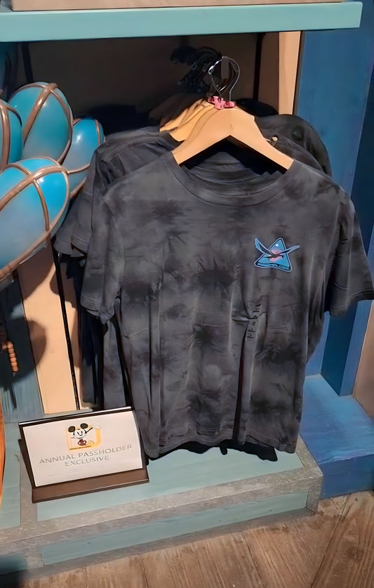 Avatar Annual Passholder Exlusive Shirt